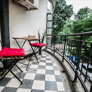 Cismigiu Garden Studio Bucureşti